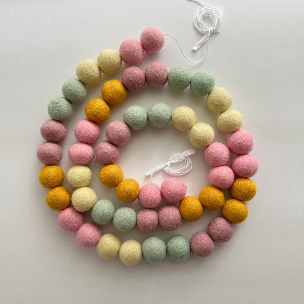 Felt Wool pom pom Garland