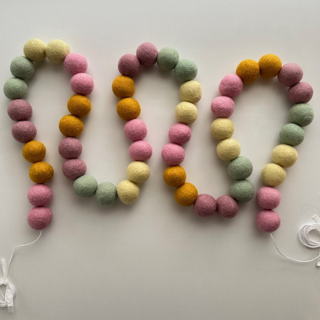 Felt Wool pom pom Garland - Image 2