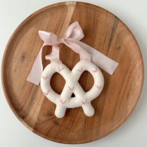 Felt Pretzel Ornament (Pink)