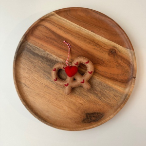 Felt Pretzel Hearts Ornament (Red)