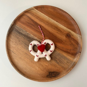 Felt Pretzel Hearts Ornament (Red)